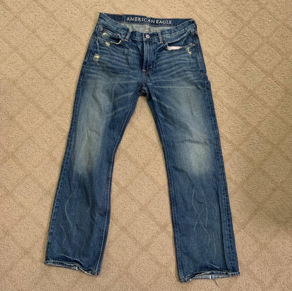 American Eagle Mens Low Rise Boot Cut Jean